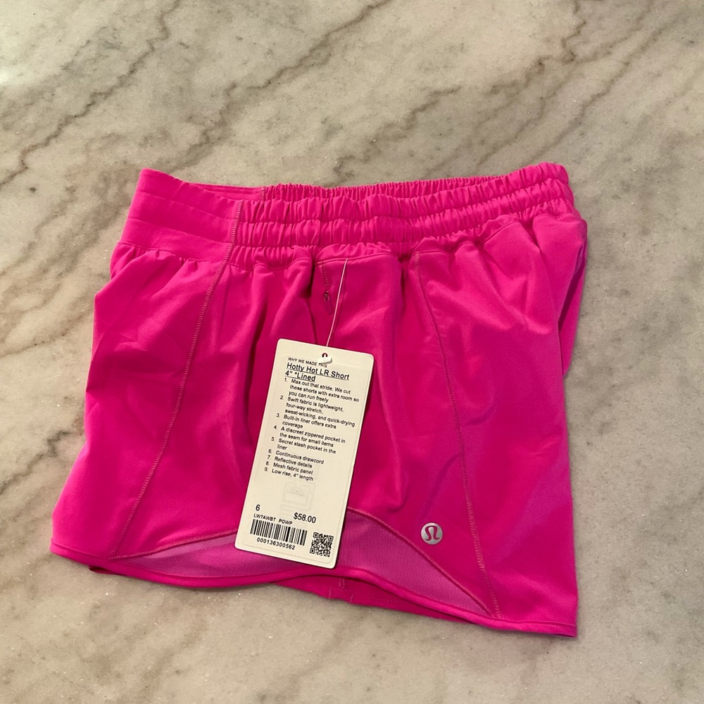 Lululemon Hotty Hot LR Short 4